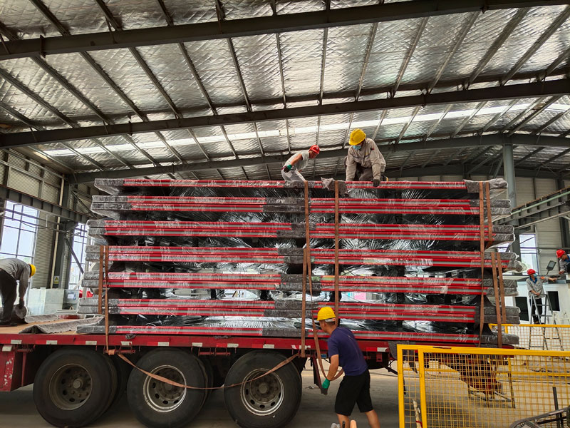 江蘇榮大發往河北紅色簡約公交候車亭發貨記錄