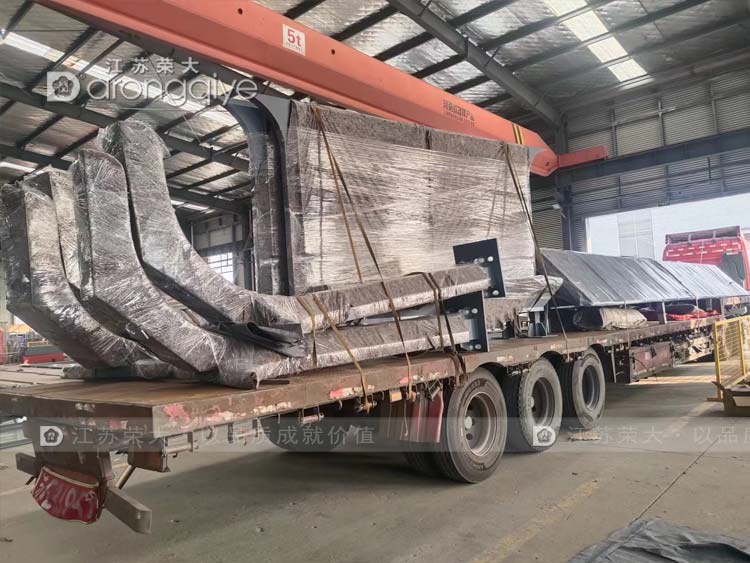 上海智能公交站臺(tái)第二批發(fā)貨配圖一